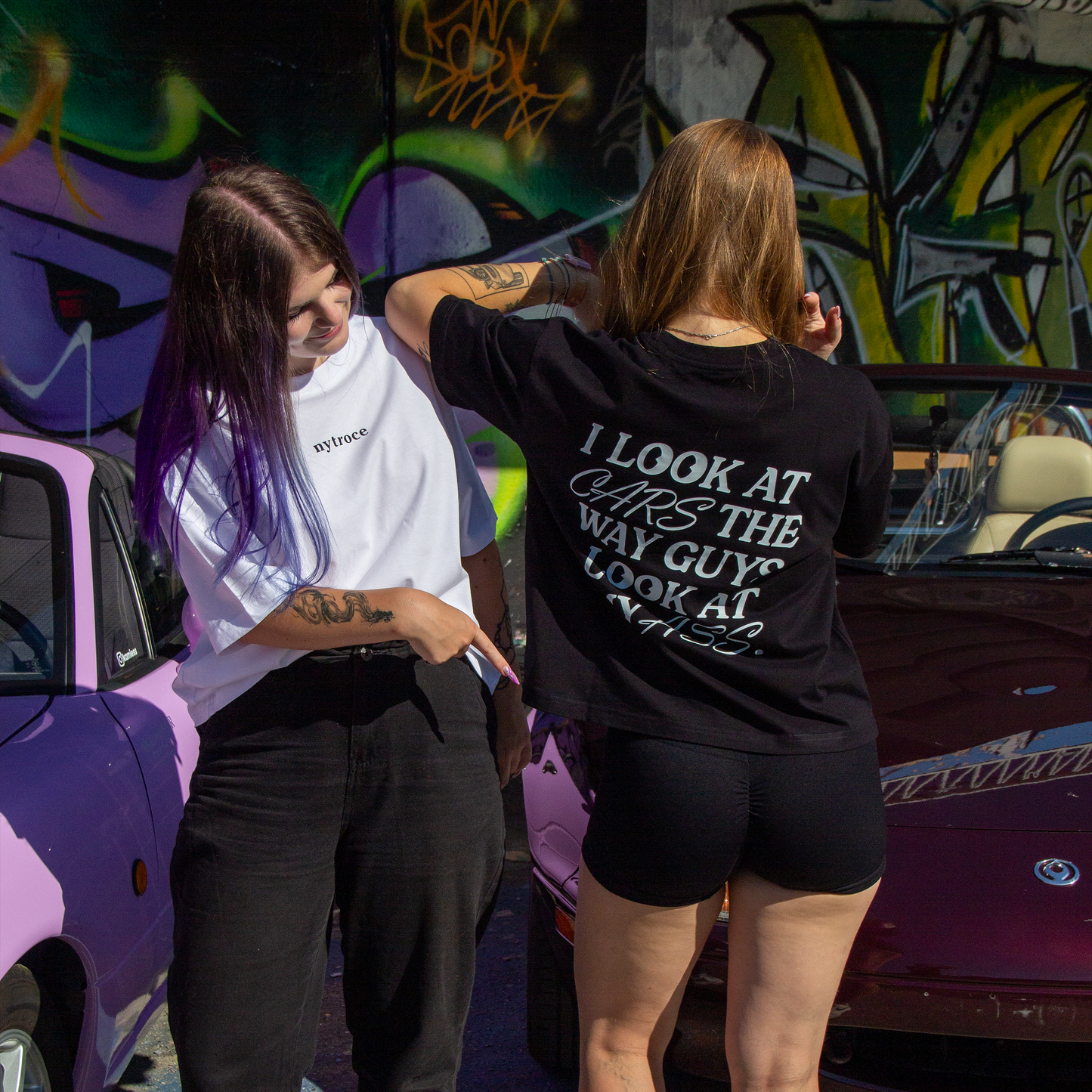 i look at cars the ways guys look at my ass - tričko