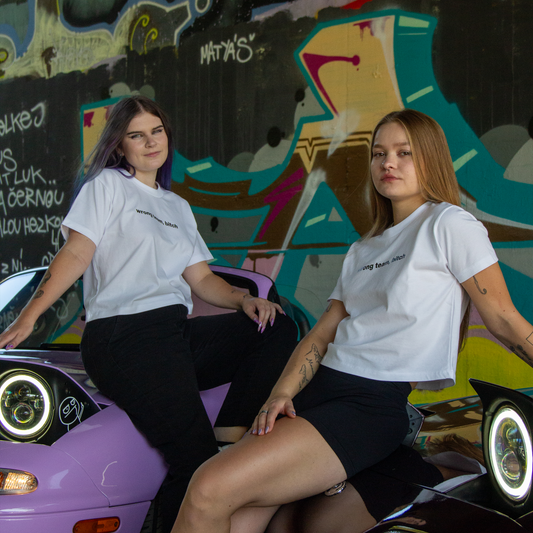 wrong team, bitch - croplé triko