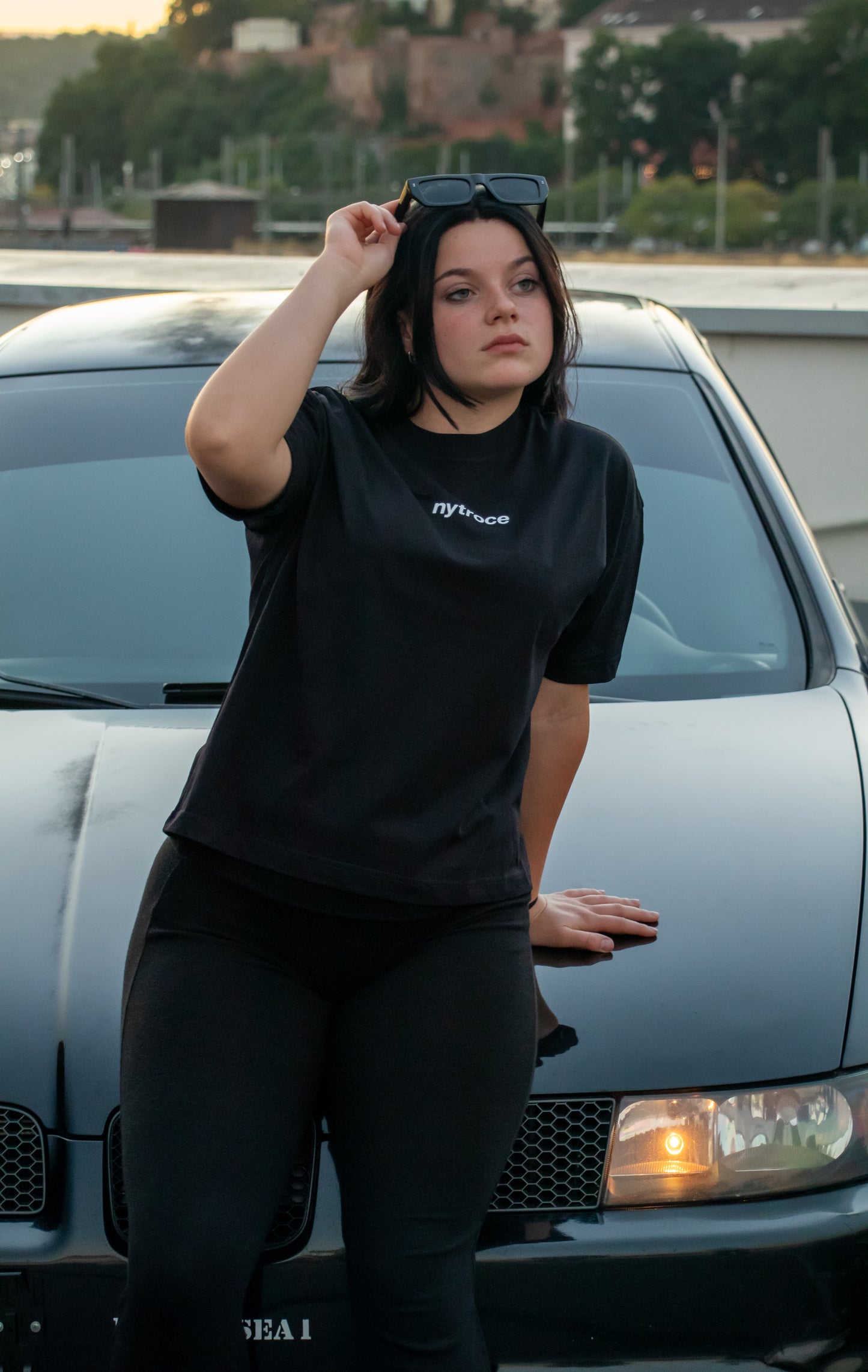 i look at cars the ways guys look at my ass - tričko